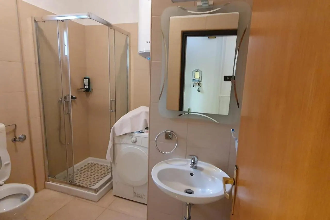 ゲストハウス Rooms Roza With Private Bathroom Fuskulin Country Area 6 Km From The Beach