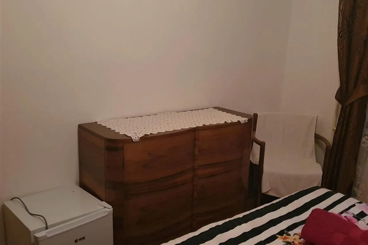 ゲストハウス Rooms Roza With Private Bathroom Fuskulin Country Area 6 Km From The Beach