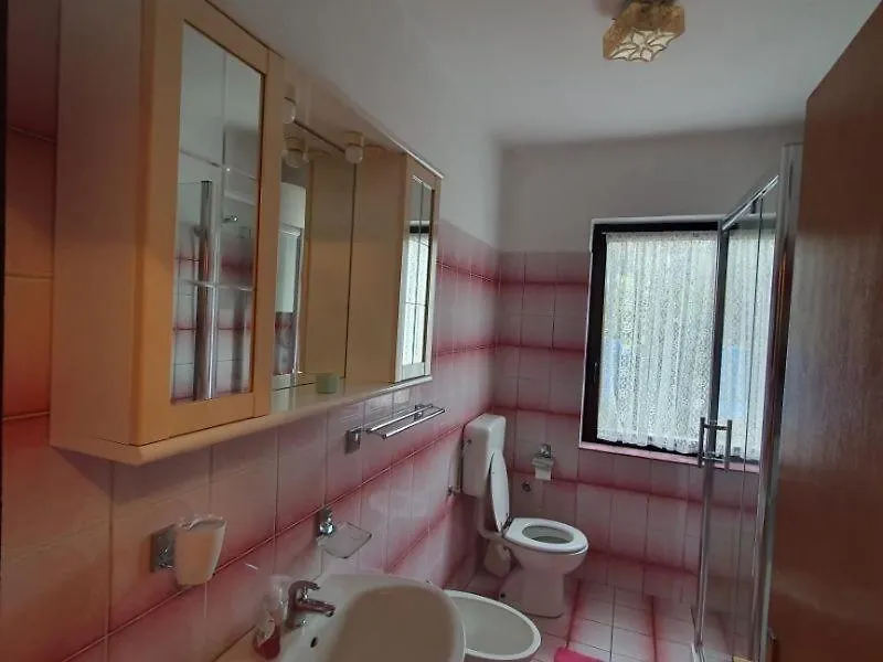 Rooms Roza With Private Bathroom Fuskulin Country Area 6 Km From The Beach ゲストハウス