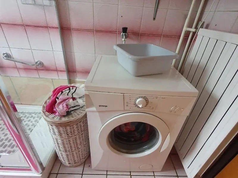 ゲストハウス Rooms Roza With Private Bathroom Fuskulin Country Area 6 Km From The Beach クロアチア